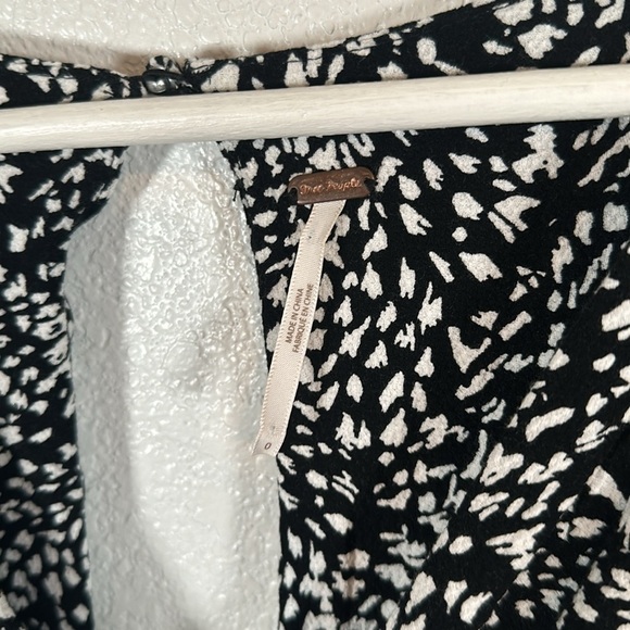 Free People Looking For Love MIDI Dress Side Button Closure Size 0 - Picture 3 of 10